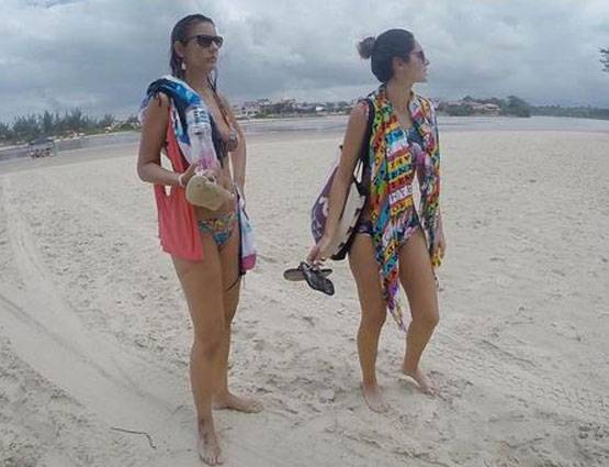 DESI BOYZ की इस एक्ट्रेस ने करवाया TOPLESS PHOTOSHOOT