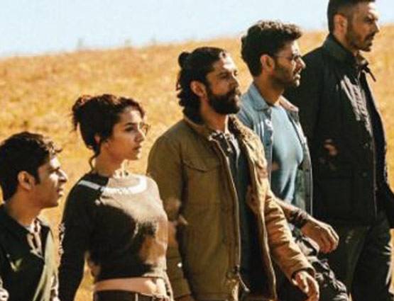 PHOTOS: आदित्य रॉय से भिड़े फरहान, मनाने पहुंची श्रद्धा