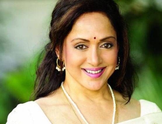 बॉलीवुड के इन टॉप सितारों पर चढ़ा भगवा रंग, देखें BJP के ग्लैमरस चेहरे