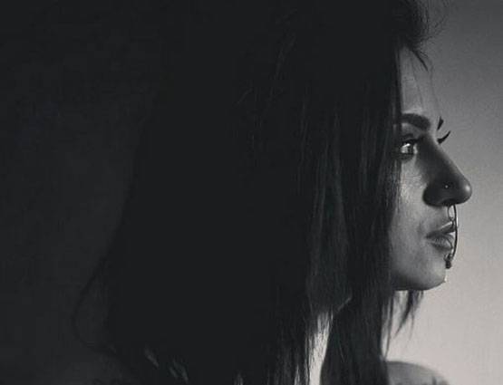 सेनेटरी पैड टैक्स फ्री चाहती है ये मॉडल, इन PHOTOS से सुर्खियों में