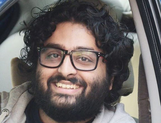 भजन गाकर शुरू किया था करियर, आज रोमांटिक गानों के बादशाह