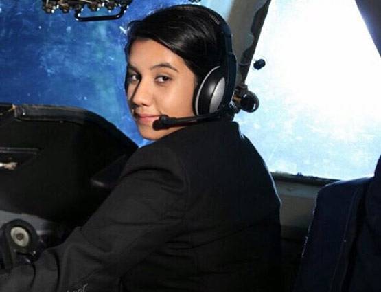फाइटर जेट चलाएगी 21 साल की ये कश्मीरी लड़की