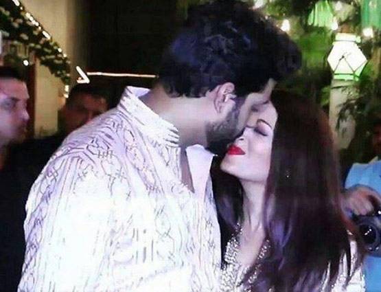 PHOTOS: झगड़े और तकरार के बीच भी बरकरार है ऐश्वर्या-अभिषेक का प्यार