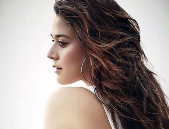 इंस्‍टा पर हिट हैं टाइगर श्रॉफ की बहन, हर फोटो पर मिलते हैं हजारों लाइक्‍स