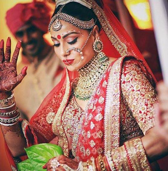 करण-बिपाशा की शादी को हुए एक साल, देखें उनकी शादी का ALBUM