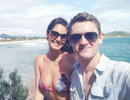 DESI BOYZ की इस एक्ट्रेस ने करवाया TOPLESS PHOTOSHOOT