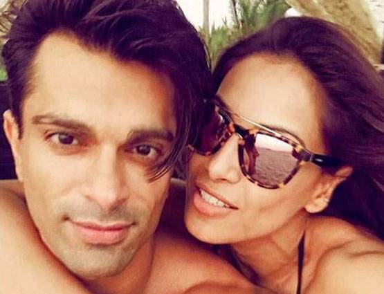 PHOTOS: गोवा में अपनी पहली वेडिंग एनिवर्सरी सेलिब्रेट कर रहे हैं करण और बिपाशा