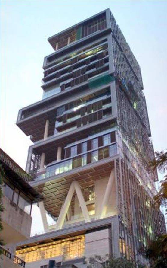 11 हजार करोड़ में बना है मुकेश का घर 'एंटीलिया', देखें PHOTOS