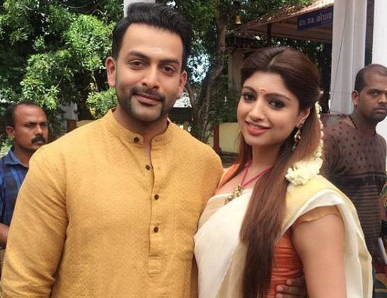 माल्या की कैलेंडर गर्ल बनेंगी पार्वती, ऐसी PHOTOS से हो चुकी है चर्चा