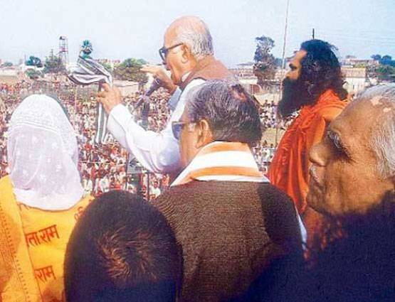 6 दिसबंर 1992: बाबरी विध्वंस के वो 6 घंटे, PHOTOS