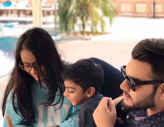 ये हैं अजय देवगन की बेटी नायसा, सोशल मीडिया पर मां को दिया था जवाब