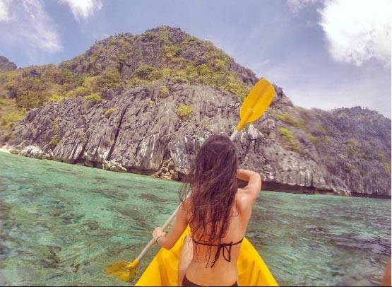 चंकी पांडे की भतीजी अलाना ने बॉयफ्रेंड के साथ शेयर की ग्लैमरस फोटो