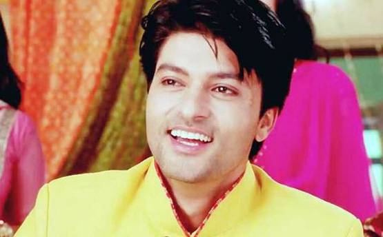 PHOTOS: 'दी‍या और बाती' के सूरज को मिली 14 साल छोटी बींदणी