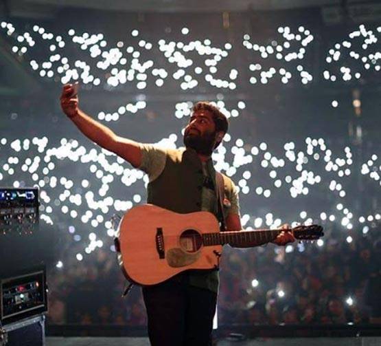 सलमान से पंगा लेने वाले अरिजीत सिंह के बारे में लोग ये कहते हैं...