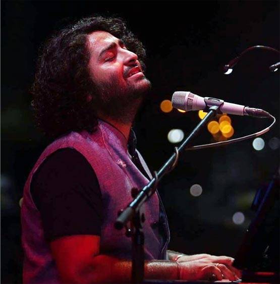 सलमान से पंगा लेने वाले अरिजीत सिंह के बारे में लोग ये कहते हैं...