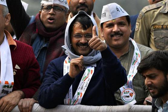 कुछ अलग है इन नेताओं का अंदाज, देखें किन फैशन ट्रेंड को करते है फॉलो