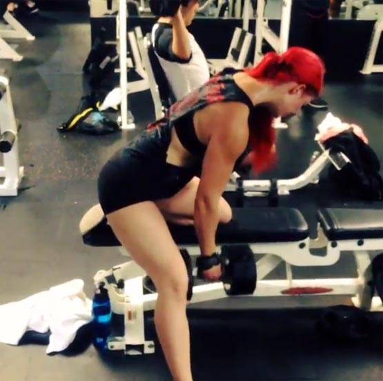 एक हाथ के साथ पैदा हुई ये लड़की है बॉडीबिल्डर, जज्बा देख हर कोई हैरान!