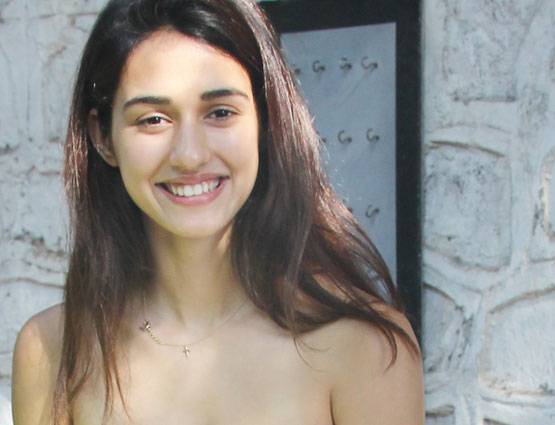 17 की उम्र में कराया था पहला फोटोशूट, तब से इतनी बदल गईं दिशा पटानी