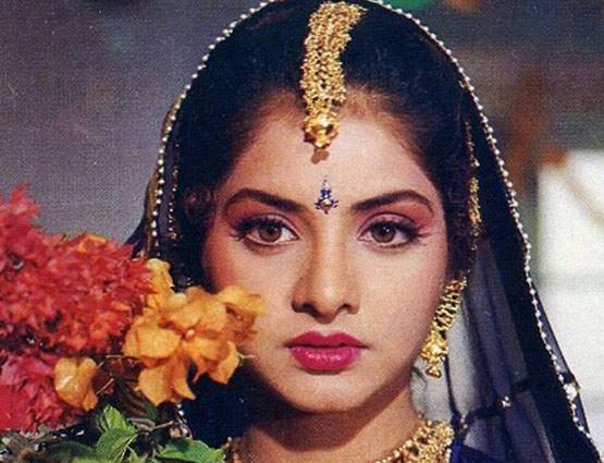 आज तक नहीं खुला राज, क्यों दिव्या भारती ने दी थी जान...