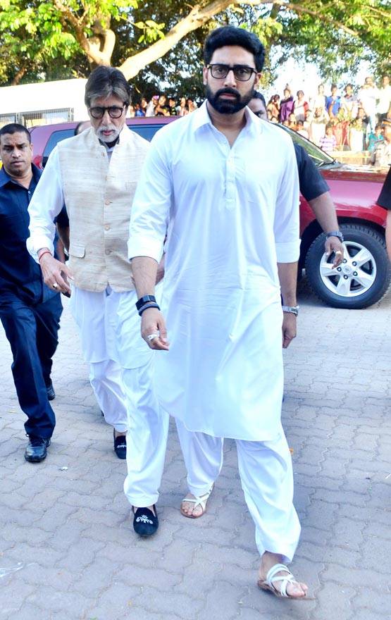 PHOTOS:विनोद खन्ना के अंतिम संस्कार में पहुंचे कौन-कौन CELEBS