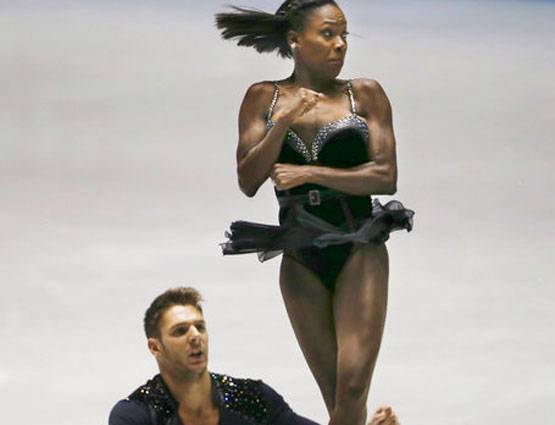 टोक्यो में फिगर स्केटिंग की धूम, PHOTOS देखकर दंग रह जाएंगे आप