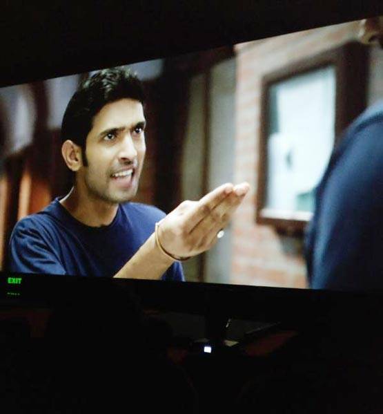 PHOTOS: 'हाफ गलफ्रेंड' श्रद्धा कपूर ने अर्जुन को दिया फुल किस