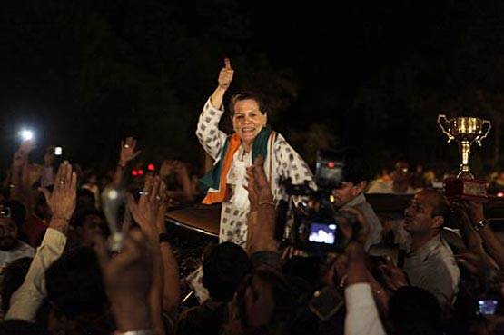 जब पहली बार रोए थे सचिन, देखें World Cup विनिंग मोमेंट के टॉप PHOTOS