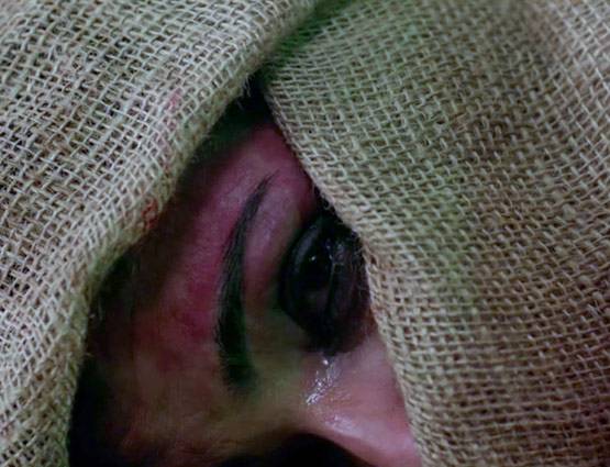 PHOTOS: औरत के साथ रेप, हिंसा की क्रूर कहानी है मातृ