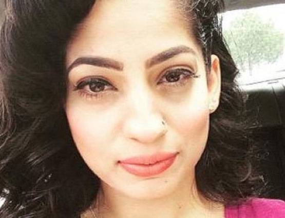 PHOTOS: हिजाब पहनकर करती हैं एडल्ट फिल्में शूट, देश लौटने पर है रोक