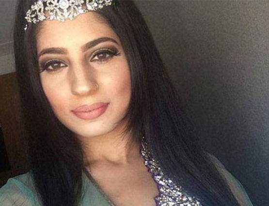 PHOTOS: हिजाब पहनकर करती हैं एडल्ट फिल्में शूट, देश लौटने पर है रोक