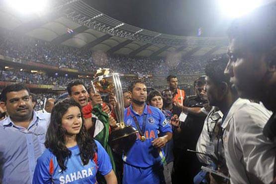 जब पहली बार रोए थे सचिन, देखें World Cup विनिंग मोमेंट के टॉप PHOTOS