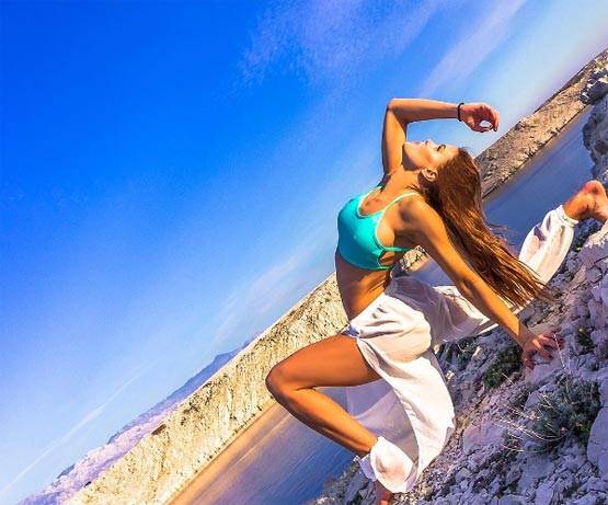 PHOTOS: इन लेडी पायलट की खूबसूरती देख सुपरमॉडल भी शर्मा जाएं!