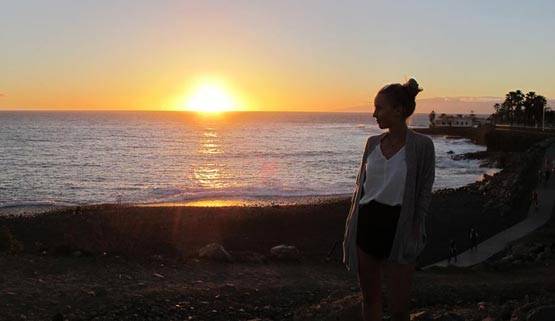 PHOTOS: इन लेडी पायलट की खूबसूरती देख सुपरमॉडल भी शर्मा जाएं!