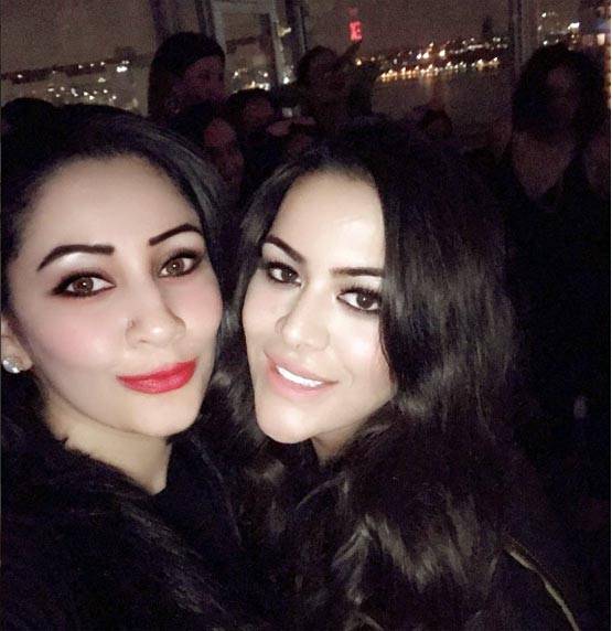 संजय दत्त की पत्नी मान्यता फिल्मों में कर चुकी हैं आइटम डांस!