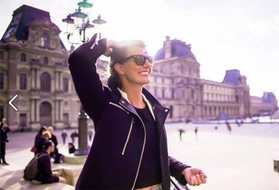 PHOTOS: इन लेडी पायलट की खूबसूरती देख सुपरमॉडल भी शर्मा जाएं!