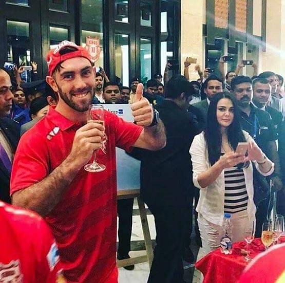 जश्न में एक्स के साथ दिखीं प्रीति, कभी लगाया था गाली देने का आरोप