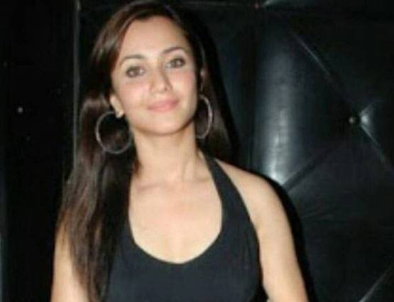 इन फोटोज में देखें कितनी बदल गईं टीवी की प्यारी बहू 'कुसुम'