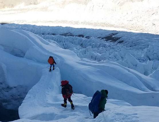 समंदर से लेकर 19000ft ऊपर एवरेस्ट पर नेवी का कैंप, देखें खतरनाक PHOTOS