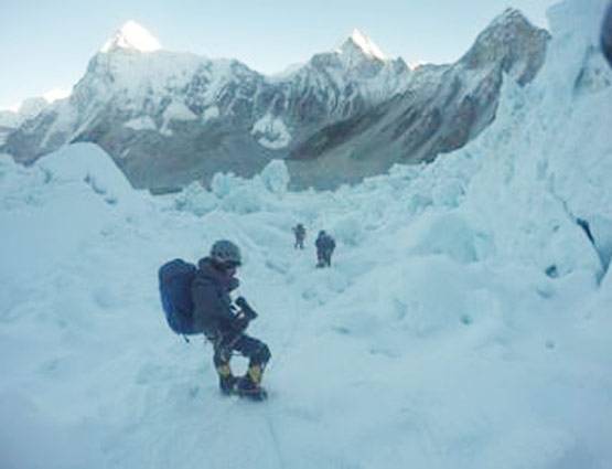 समंदर से लेकर 19000ft ऊपर एवरेस्ट पर नेवी का कैंप, देखें खतरनाक PHOTOS