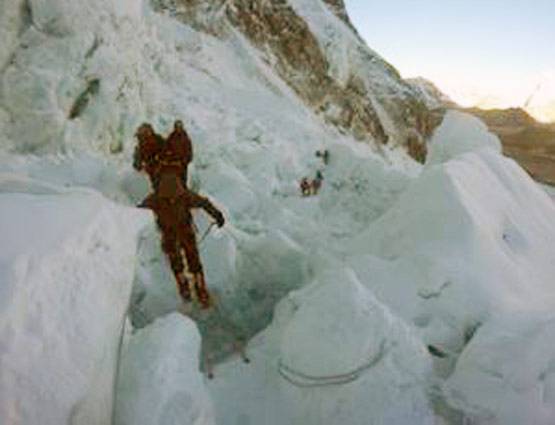 समंदर से लेकर 19000ft ऊपर एवरेस्ट पर नेवी का कैंप, देखें खतरनाक PHOTOS