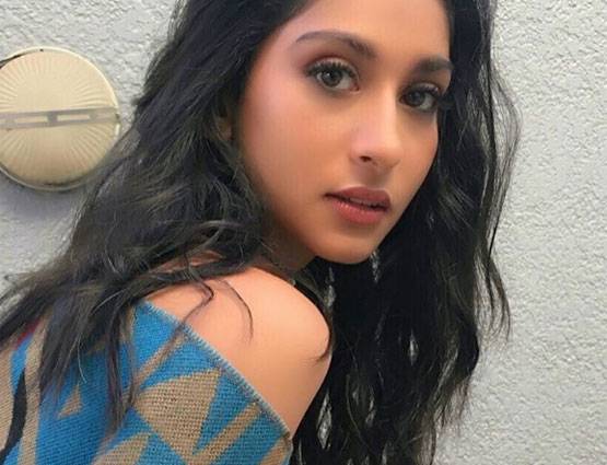 ये हैं पूनम ढिल्लन की ग्लैमरस बेटी, नव्या जाह्नवी के बाद है चर्चा में