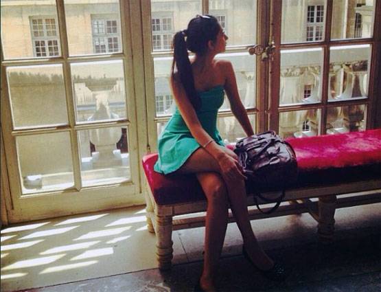 ये हैं पूनम ढिल्लन की ग्लैमरस बेटी, नव्या जाह्नवी के बाद है चर्चा में