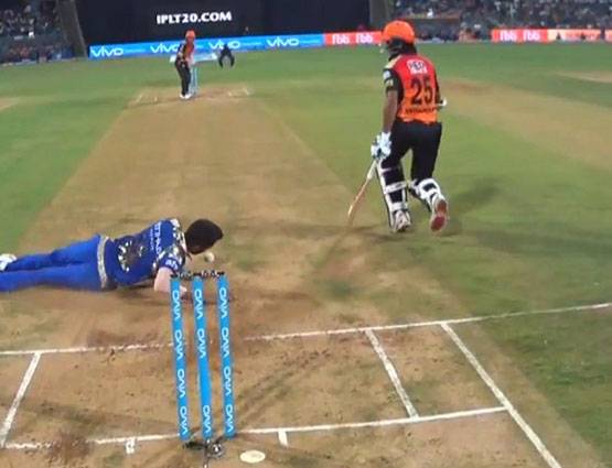 मैदान पर खतरनाक तरीके से फिसले पांड्या, बड़ा हादसा टला