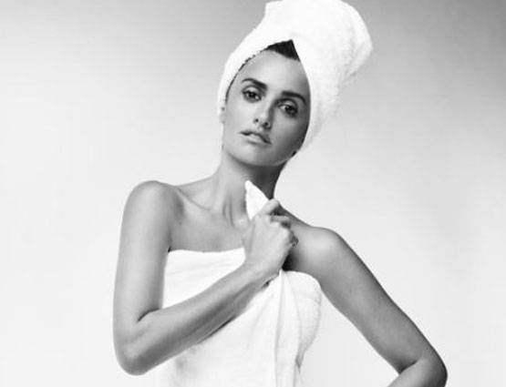 कटरीना के अलावा इन हॉलीवुड स्टार्स ने भी करवाया है TOWEL PHOTOSHOOT