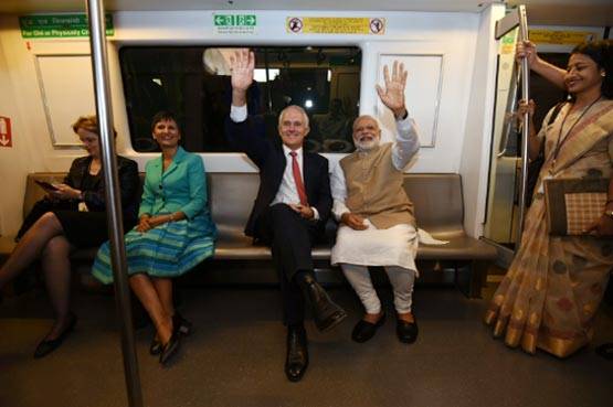 मोदी और ऑस्ट्रेलियाई पीएम टर्नबुल ने अक्षरधाम मंदिर में की पूजा PHOTOS