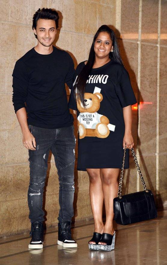 प्रियंका चोपड़ा की पार्टी में फिर साथ पहुंचे आलिया और सिद्धार्थ