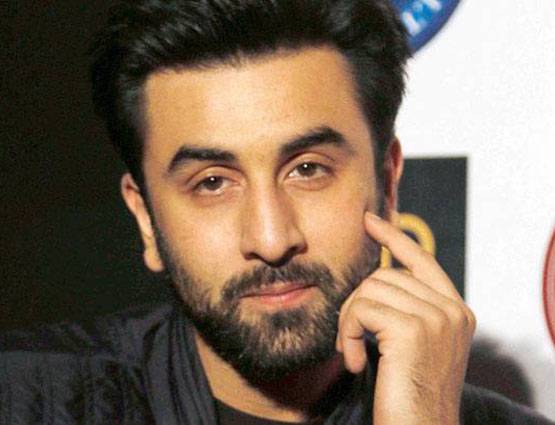 सिर्फ अभय ही नहीं, ये एक्टर्स भी हैं फेयरनेस क्रीम के ऐड के खिलाफ