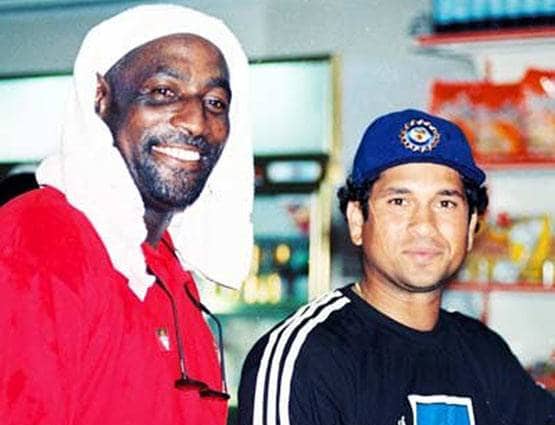 मास्टर ब्लास्टर की ये 44 RARE PHOTOS शायद ही आपने देखी हों