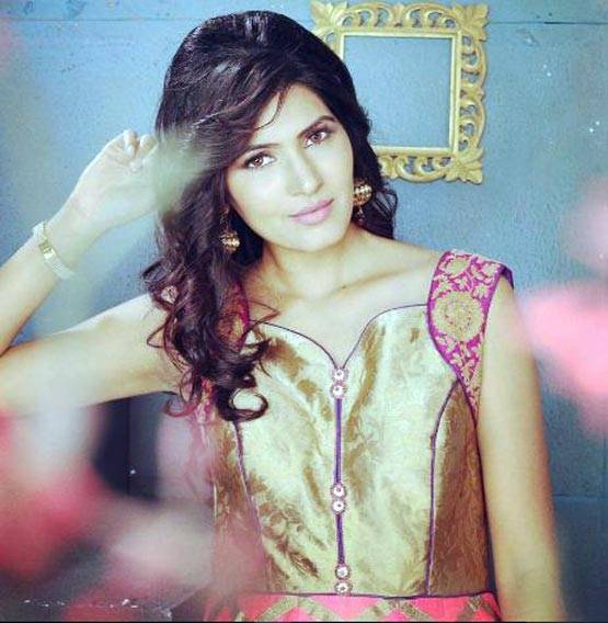 PHOTOS: तलाक मांगने पर इस टीवी एक्ट्रेस के पति ने छोड़ा घर