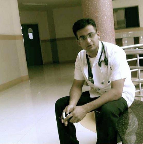 असल जिंदगी में डॉक्टर है कपिल शर्मा के शो में हंसाने वाला ये लड़का!